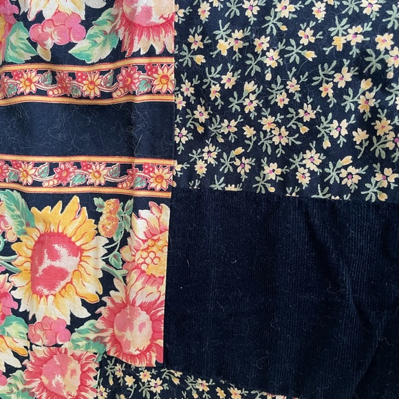 April Cornell Vintage square sunflower pillow shams. Two. - Picture 3 of 7